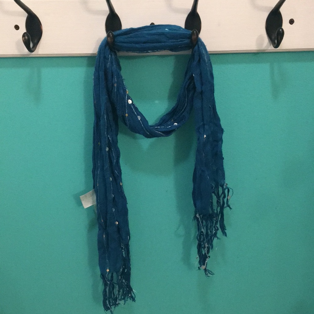 Blue scarf